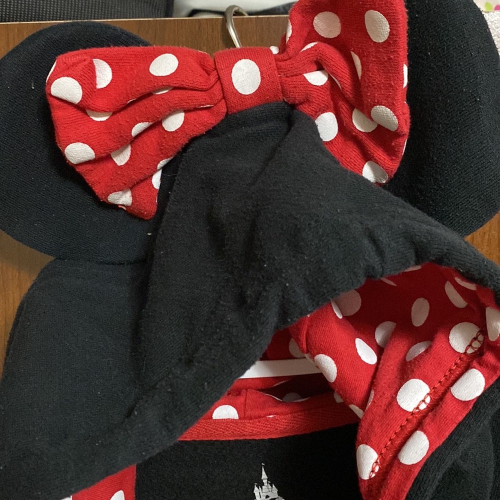 Disney Minnie mouse hoodie with ribboned  ears in the hood size extra small